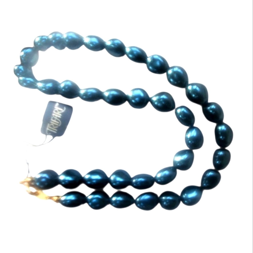 Trifari Vintage 18" Blue Green Bead Necklace